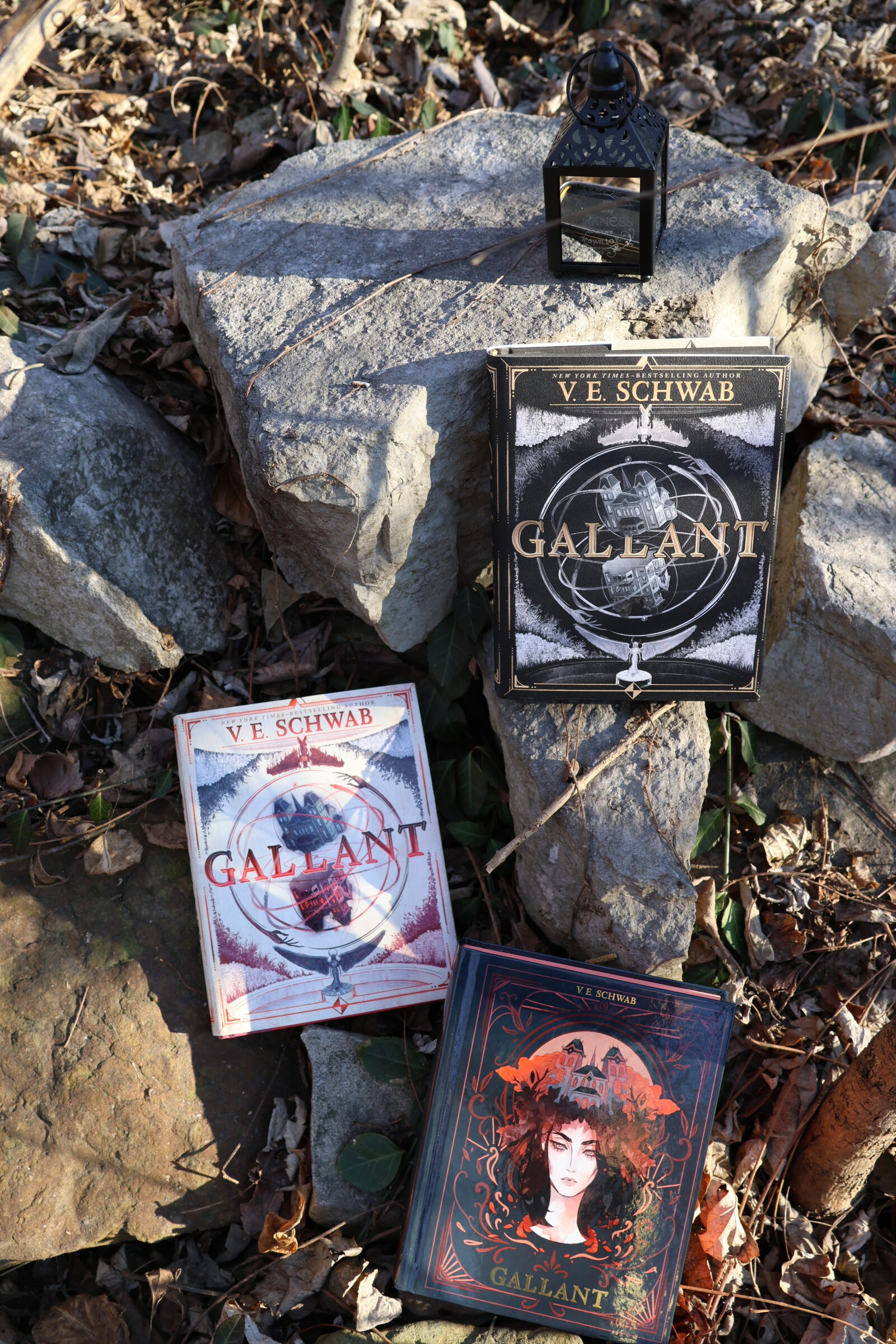 Review of Gallant by V.E. Schwab