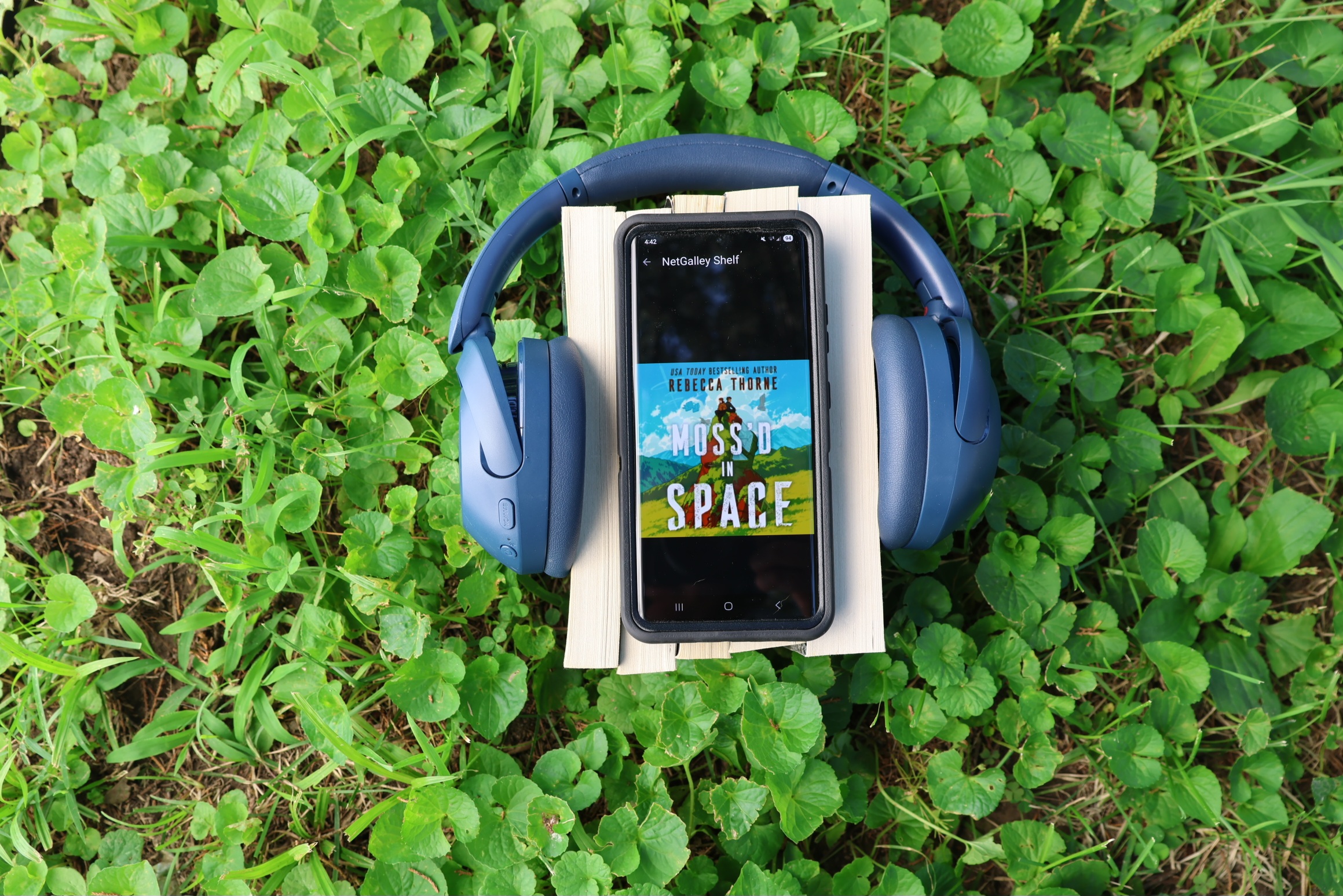 Review of Moss’d in Space by Rebecca Thorne